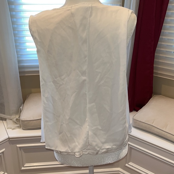 Green envelope White T-shirt flowy Sz large - Picture 8 of 9